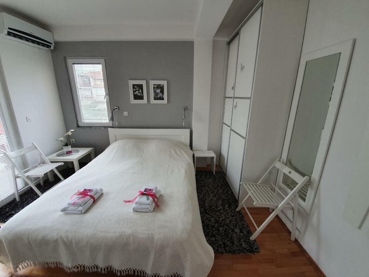 Apartments Nela Ohrid Extérieur photo